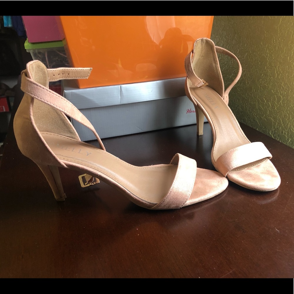 Short peach heels
